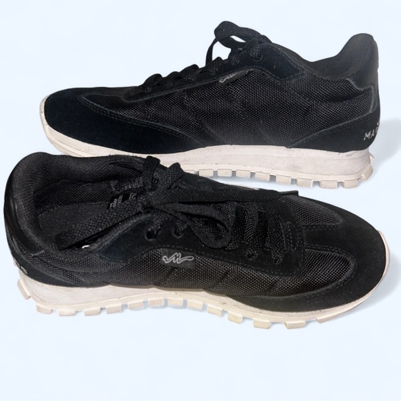The Marc Jacobs Black Jogger Sneakers - Picture 5 of 6